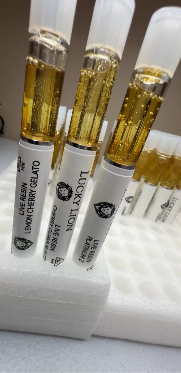 Lucky Lion 1g Live Resin Disposables